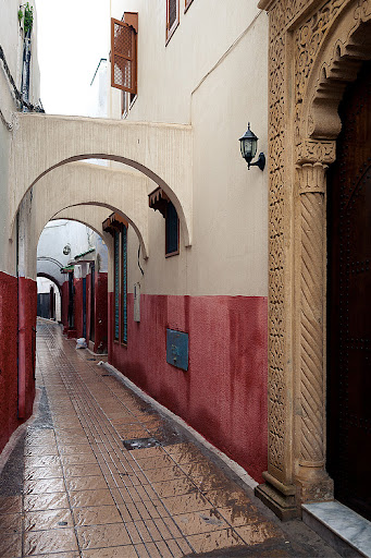 Марокканция. На краю пустыни.