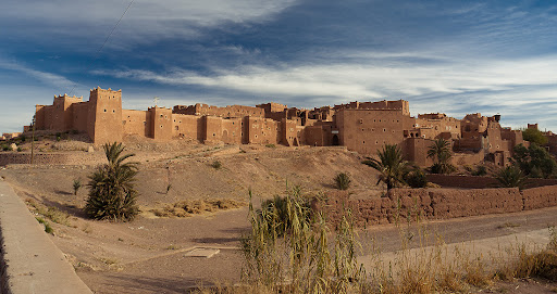 Марокканция. На краю пустыни.
