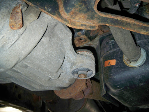 My Explorer Dropped Its Rear Gear Housing With Pics Anandtech Forums Technology Hardware Software And Deals