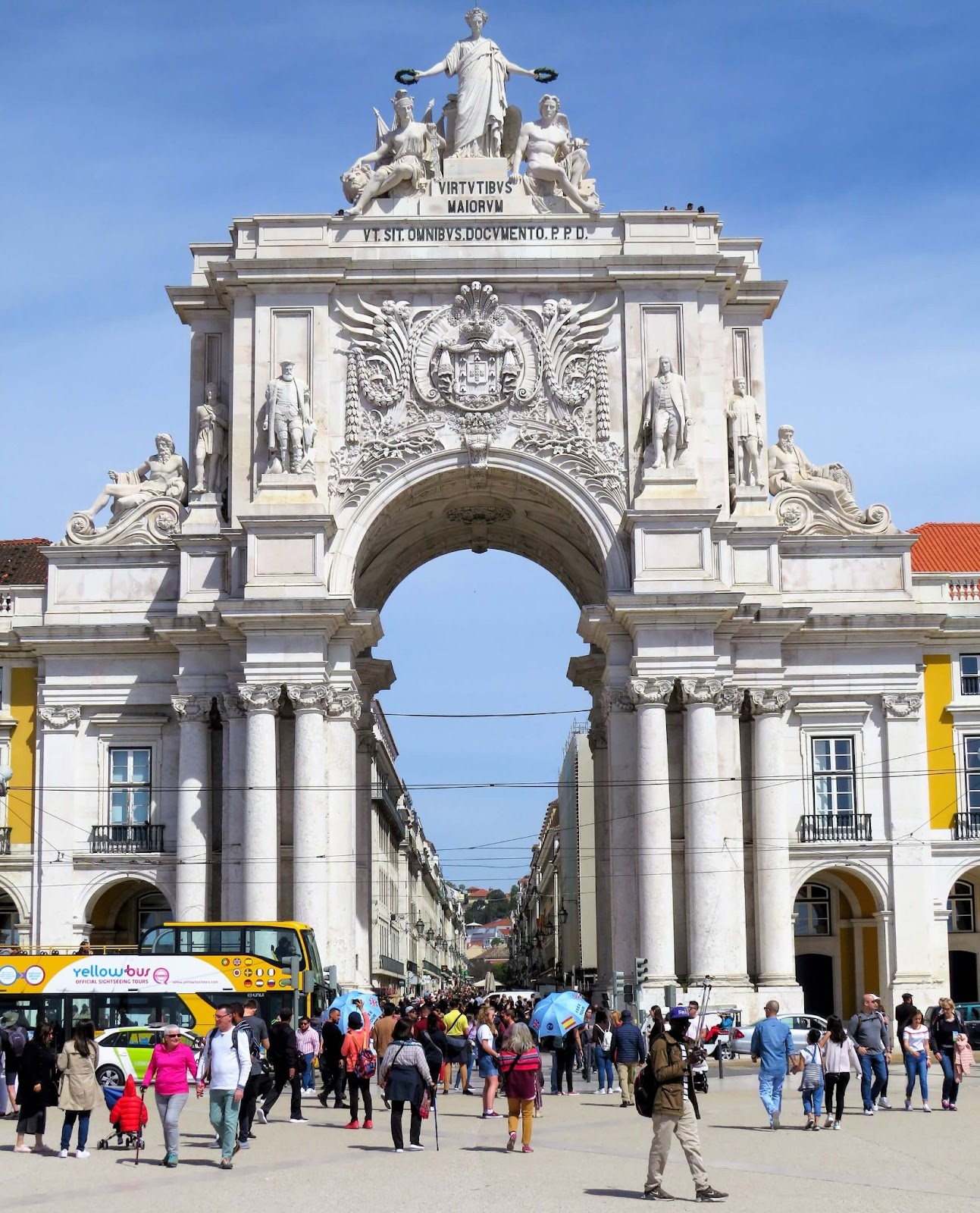 Arco da Rua Augusta, Rua Augusta Arch, landmark of Lisbon, near Praca do Comercio