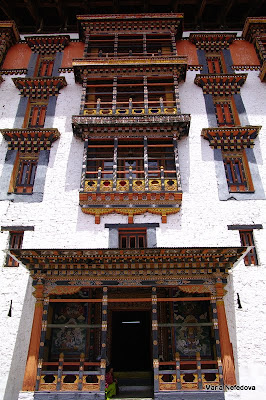 Бутан, апрель 2011: Паро-Пунакха-Тронгса-Бумпанг-Тхимпху