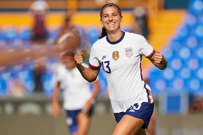 Alex Morgan marca seu 11° gol pelo Campeonato da Concacaf (foto: Divulgação / Concacaf)