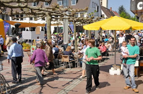 Reges Treiben herrschte nicht nur beim verkaufsoffenen Sonntag im Stadtzentrum Reges Treiben herrschte nicht nur beim verkaufsoffenen Sonntag im Stadtzentrum