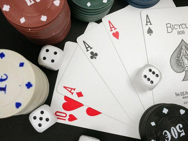 Cách tính bài poker đơn giản và hiệu quả nhất cho ngườii chơi