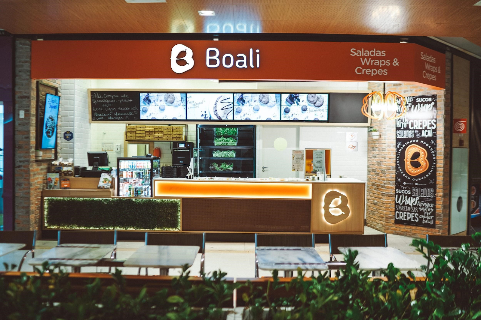 A Boali, franquia de alimentação saudável, oferece saladas, wraps e bowls. 