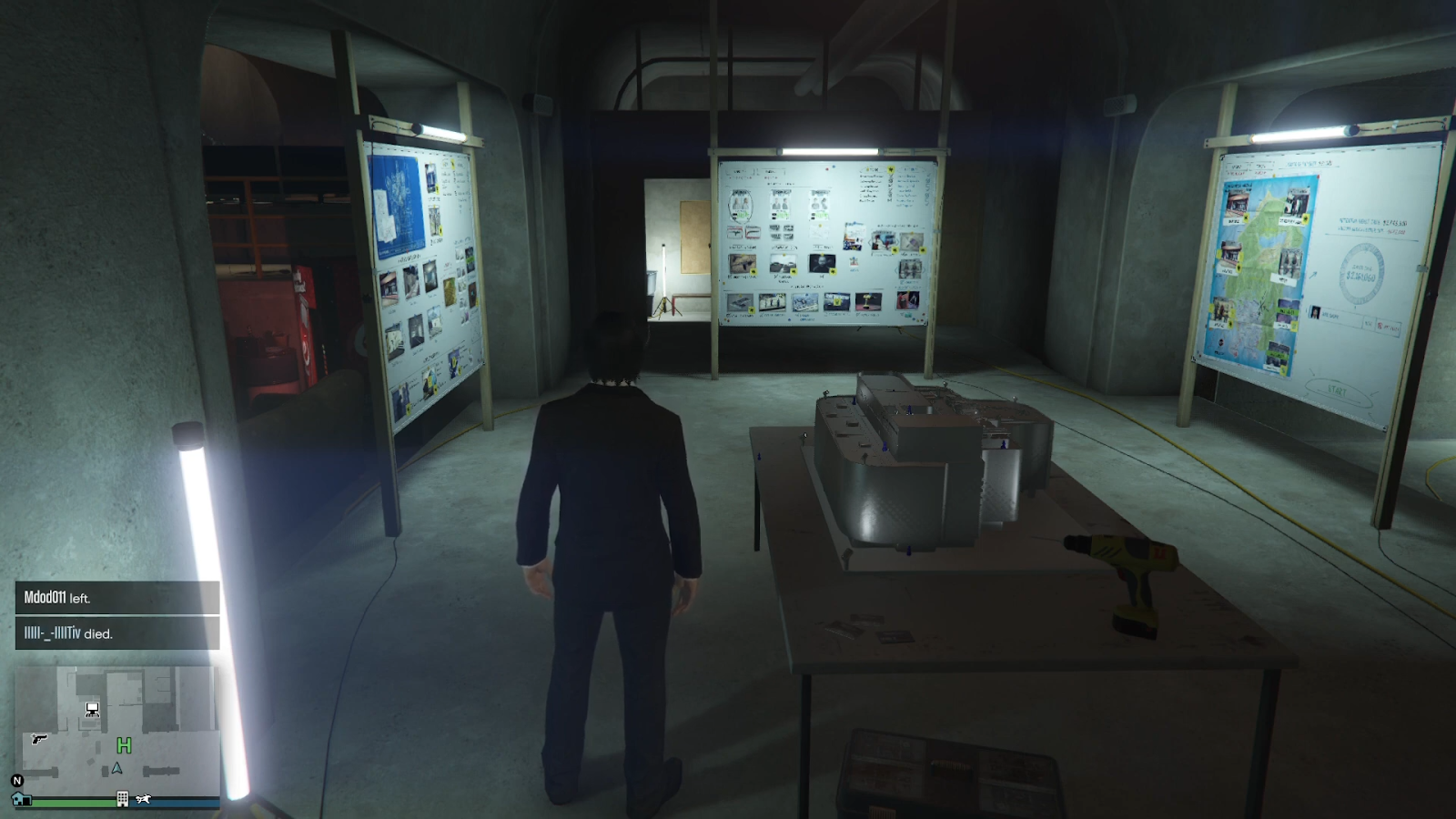A man prepares for a heist in GTA Online to make money. Image captured by VideoGamer.