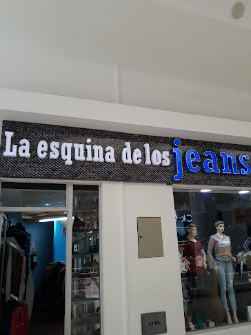 La Esquina De Los Jeans (Santa María) - Tienda de ropa
