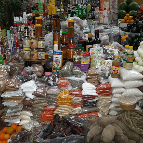 Mercado S/N, Quito 170102