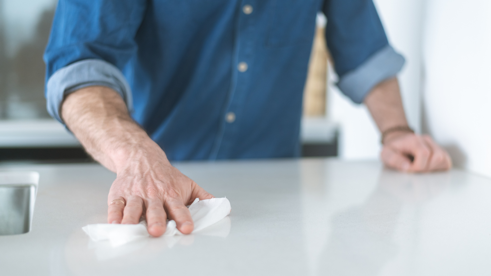 disinfecting wipes for cleaning