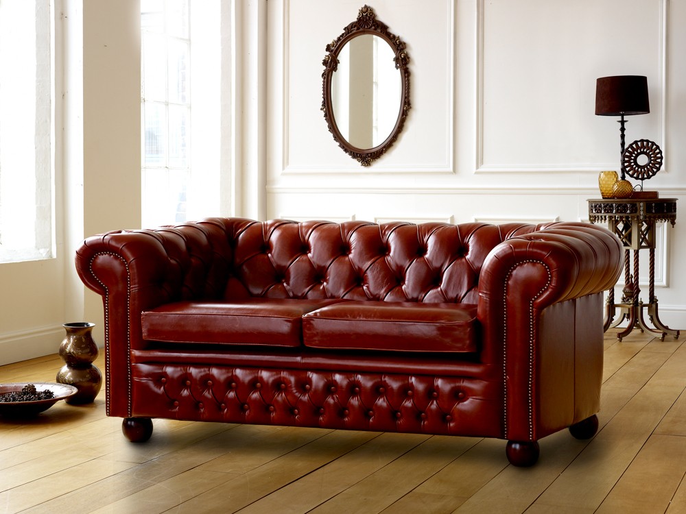 À l'époque victorienne, au milieu du XIXe siècle, les canapés Chesterfield