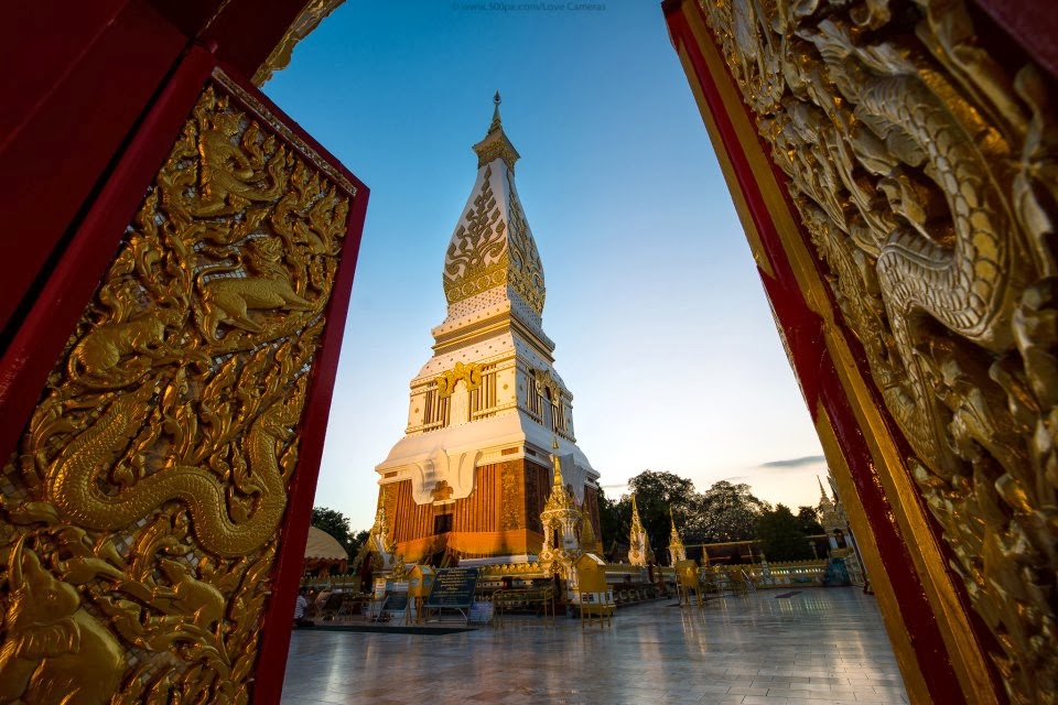รูปภาพที่ไม่มีคำบรรยาย
