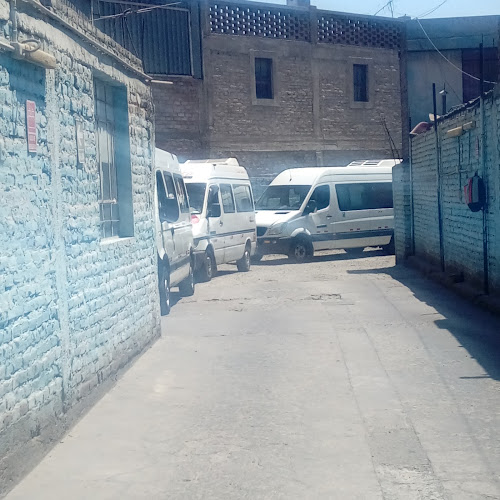 Opiniones de Terminal de minivan a Moquegua en Arequipa - Servicio de transporte