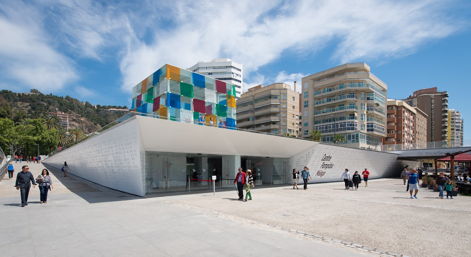 Muelle 1 centro comercial Málaga Muelle 1 centro comercial Málaga