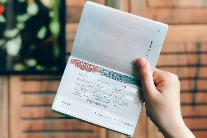 Dịch vụ làm visa Áo - Một công việc tại Việt Nam ổn định sẽ là điều kiện để hồ sơ xin visa Áo được xét duyệt
