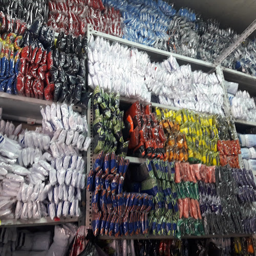 Opiniones de Comercial Mijael en Huancayo - Tienda de deporte