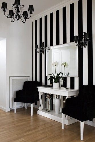 Black and White Color for Your Wall Decor 