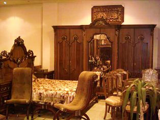 Furniture Industry in Syria  in the city of Saqba 
