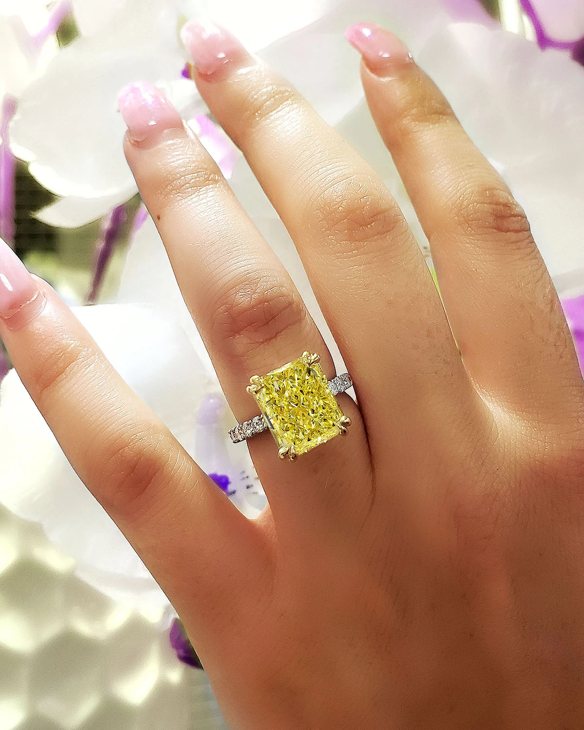 7 Yellow Diamond Engagement Rings We Love - Diamond Mansion Blog