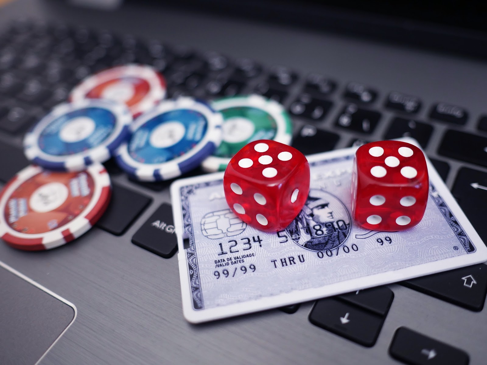 5 Online Gambling Myths to Shut Down