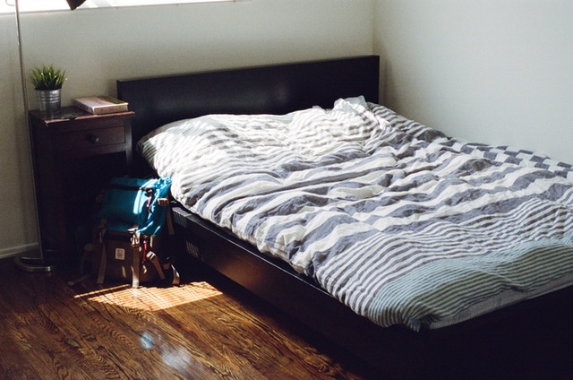 bed-bedroom-room-furniture.jpg