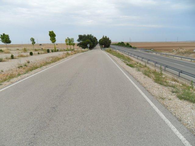 https://blogger.googleusercontent.com/img/b/R29vZ2xl/AVvXsEifXiE8zblWYNTLX2VOfLxc0t5lRV2YAQ9zEeqh7EgNxOnfBA53_yVXLPjVOdTpHDScfXFfIxOD2BA_B1cmtADrD9Cy5OwvRRkjpGNHEyiEW9LpMifth83qiR8w6UzNfJg25uVE7hWJM08/w640-h480-no/andalucia+me+espera+022.jpg