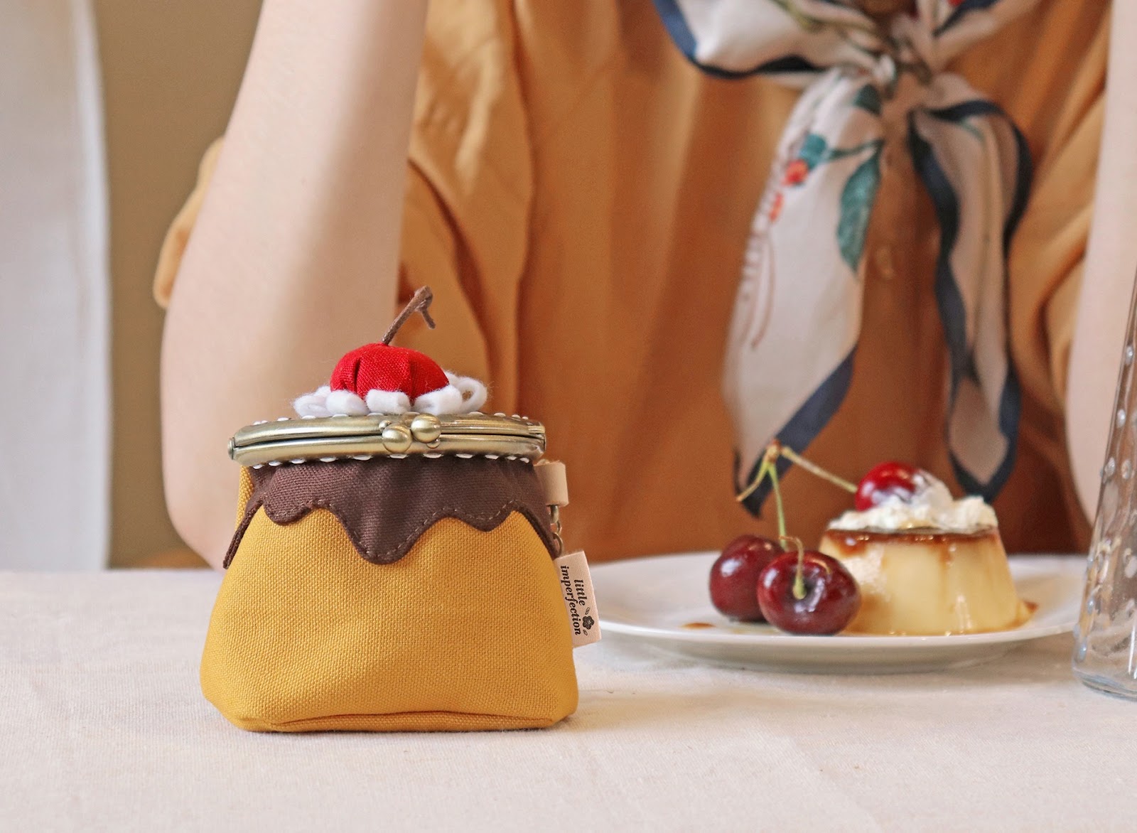 ミニデザート-キーリングシェイプバッグ付きの小さなプリン口ゴールド小銭入れ　変わった財布