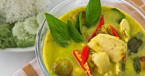 Thai Green Curry with Chicken and Eggplant - La Crema
