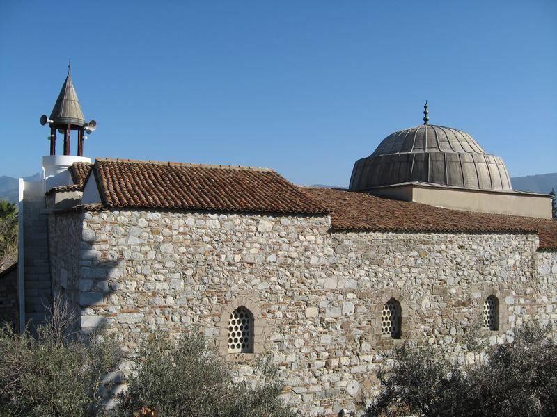 bina, gök, açık hava, kilise içeren bir resim

Açıklama otomatik olarak oluşturuldu