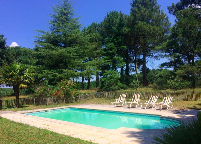 Location d'une piscine privée à Bordeaux 