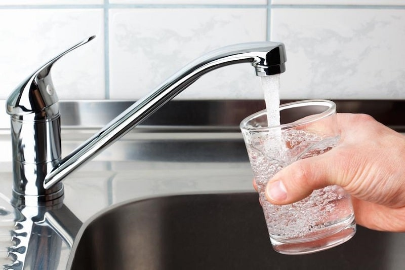 Nước máy phục vụ sinh hoạt chung