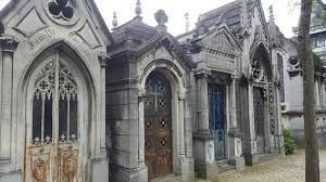 Resultado de imagen de cimetière: Père-Lachaise