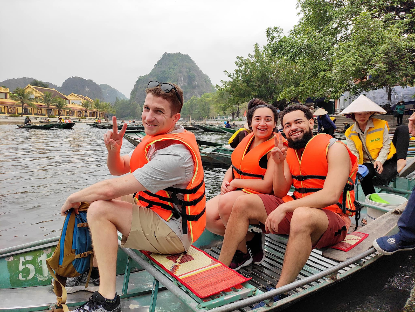 Trang An Boat Tour or Tam Coc Boat Tour?