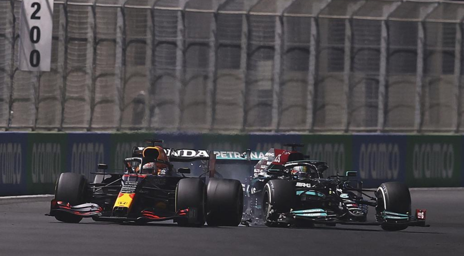 Max Verstappen and Lewis Hamilton crash into each other during F1 Saudi Arabia 2021