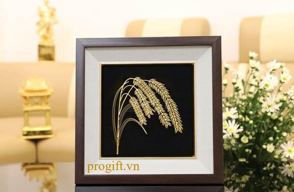 Tranh mạ vàng hoa lúa-biểu tượng nền nông nghiệp lúa nước Việt Nam