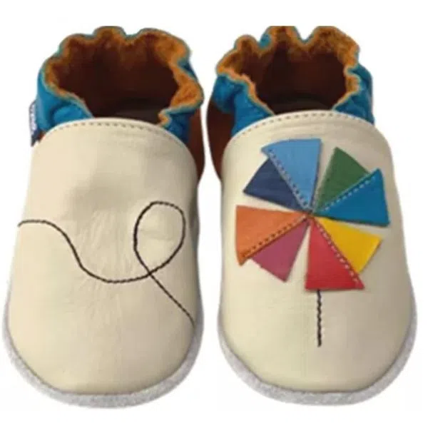 Confira os modelos de calçados infantis Babo Uabu na Laranjeiras Kids!