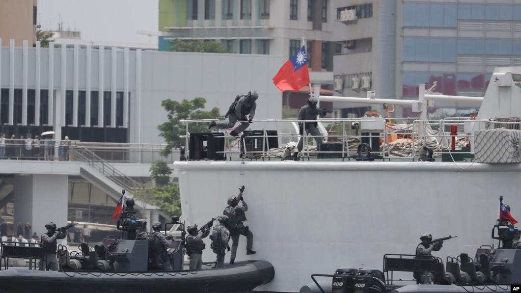 Một buổi diễn tập của quân đội Đài Loan.