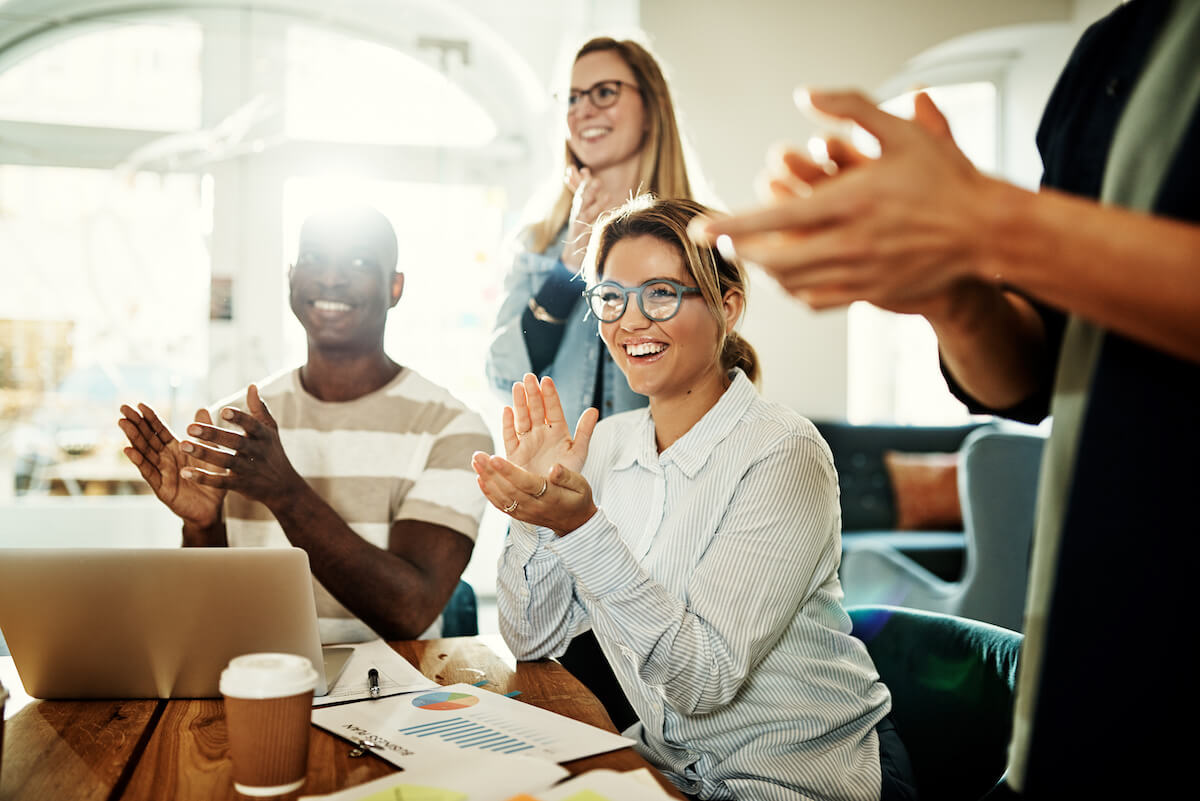 Patient feedback: colleagues clapping their hands