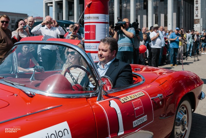 Участники Oldtimer rally под контролем системы Wialon