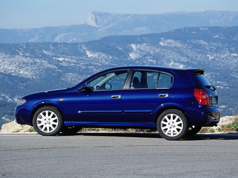 N16-Nissan-Almera-5-door