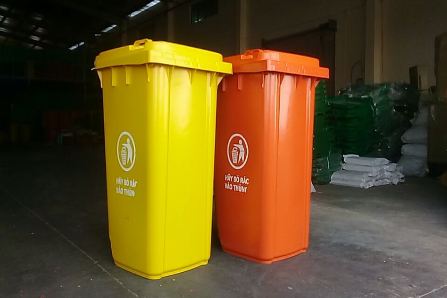 Bảo vệ môi trường xanh- sạch - đẹp với mẫu thùng rác có nắp đậy