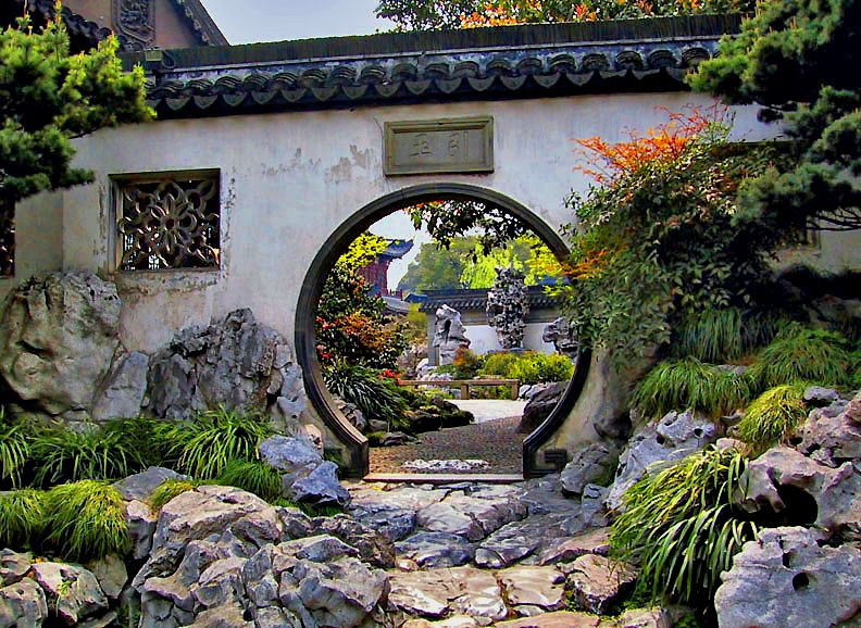 Shanghai architecture Yuyuan Garden circular stone gate