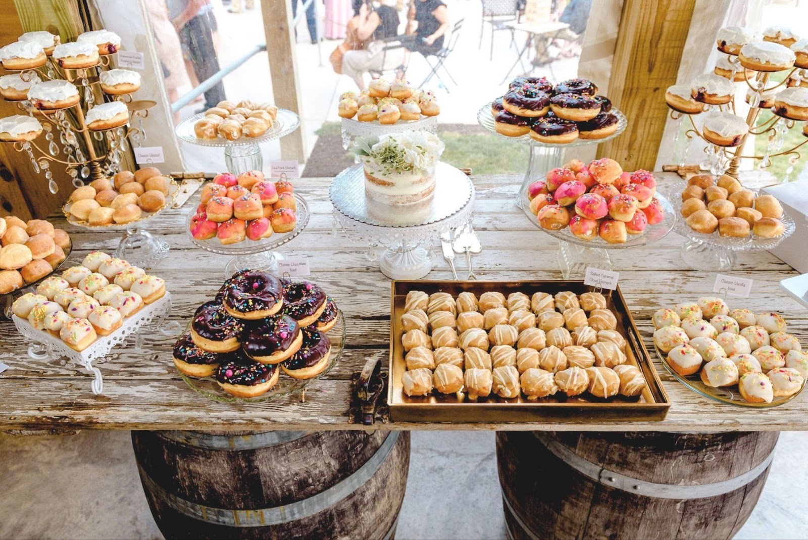 mini donuts for wedding dessert bar