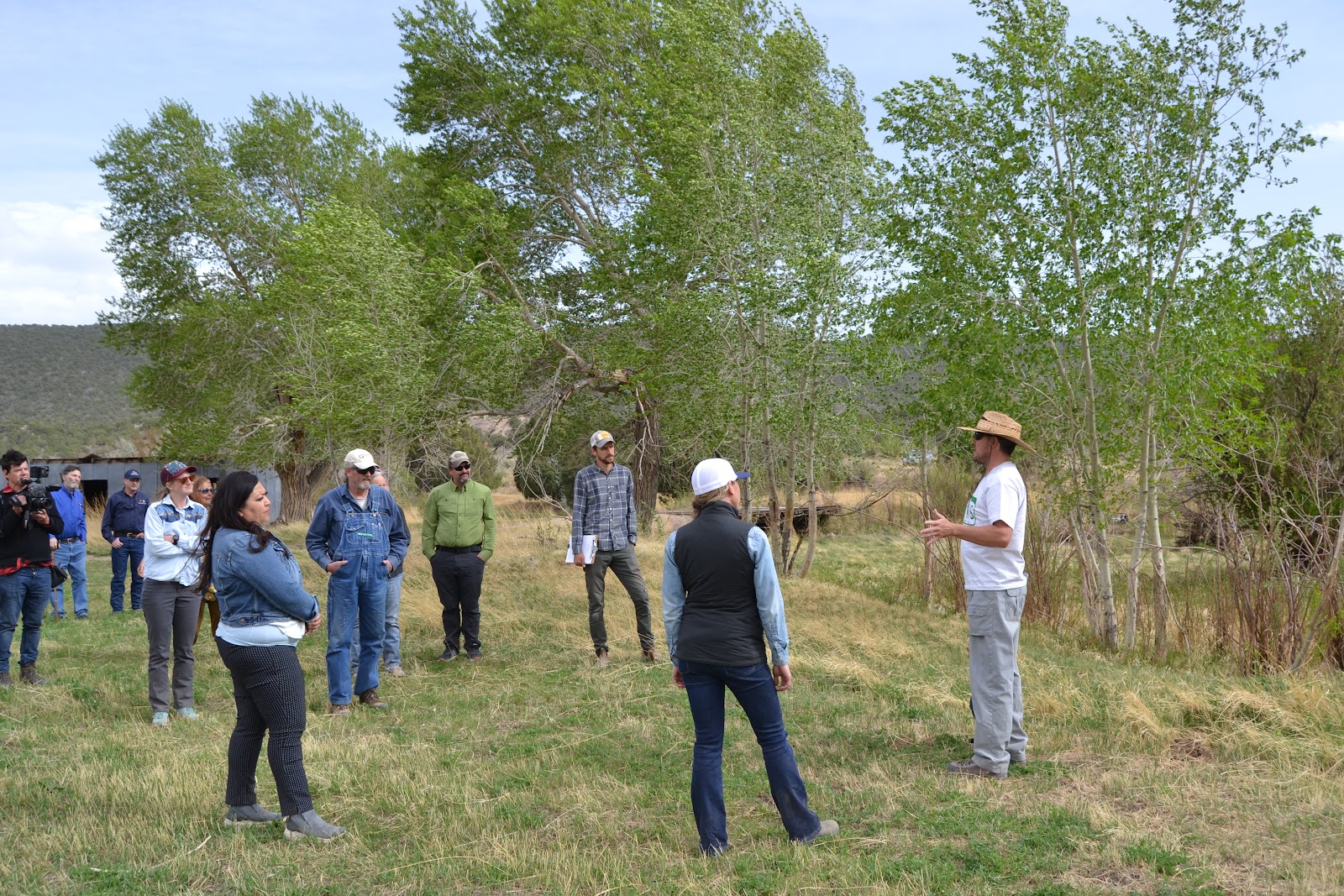 Community members at  Rio Grande Farm Park