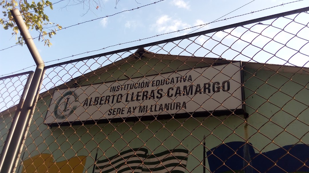 Escuela Ay Mi Llanura