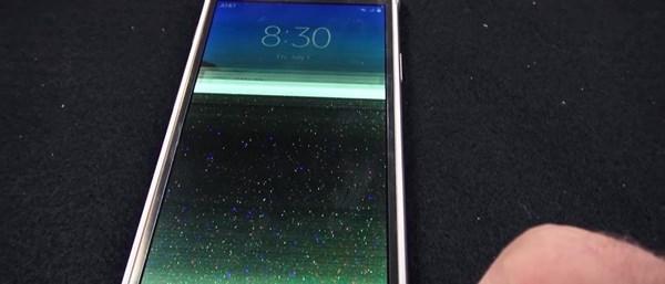 Trường hợp nào bạn cần thay mới màn hình S7 active?