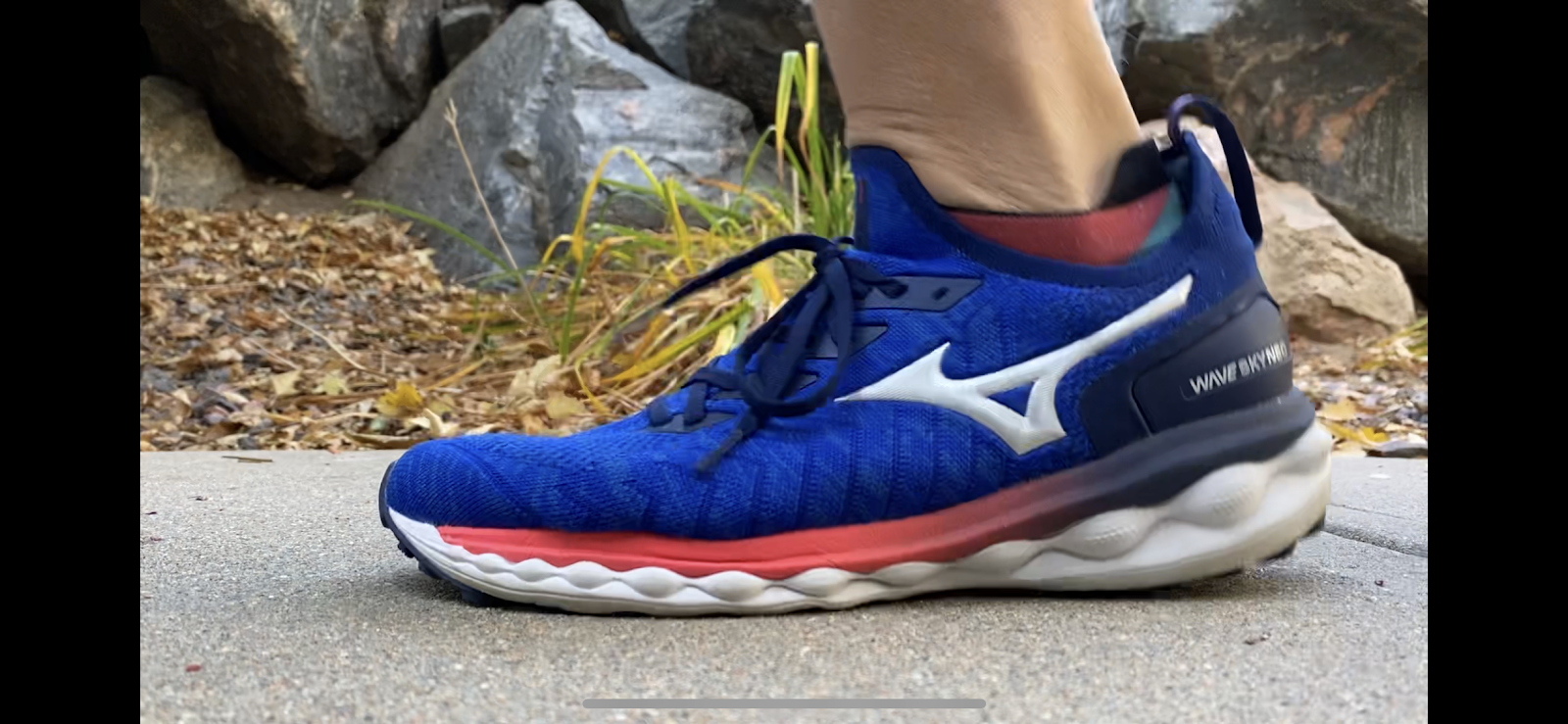 Road Trail Run: Mizuno Wave Sky Neo Review