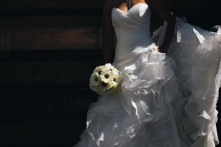 Size Doesn’t Matter: Choosing The Best Wedding Dress For Curvy Women