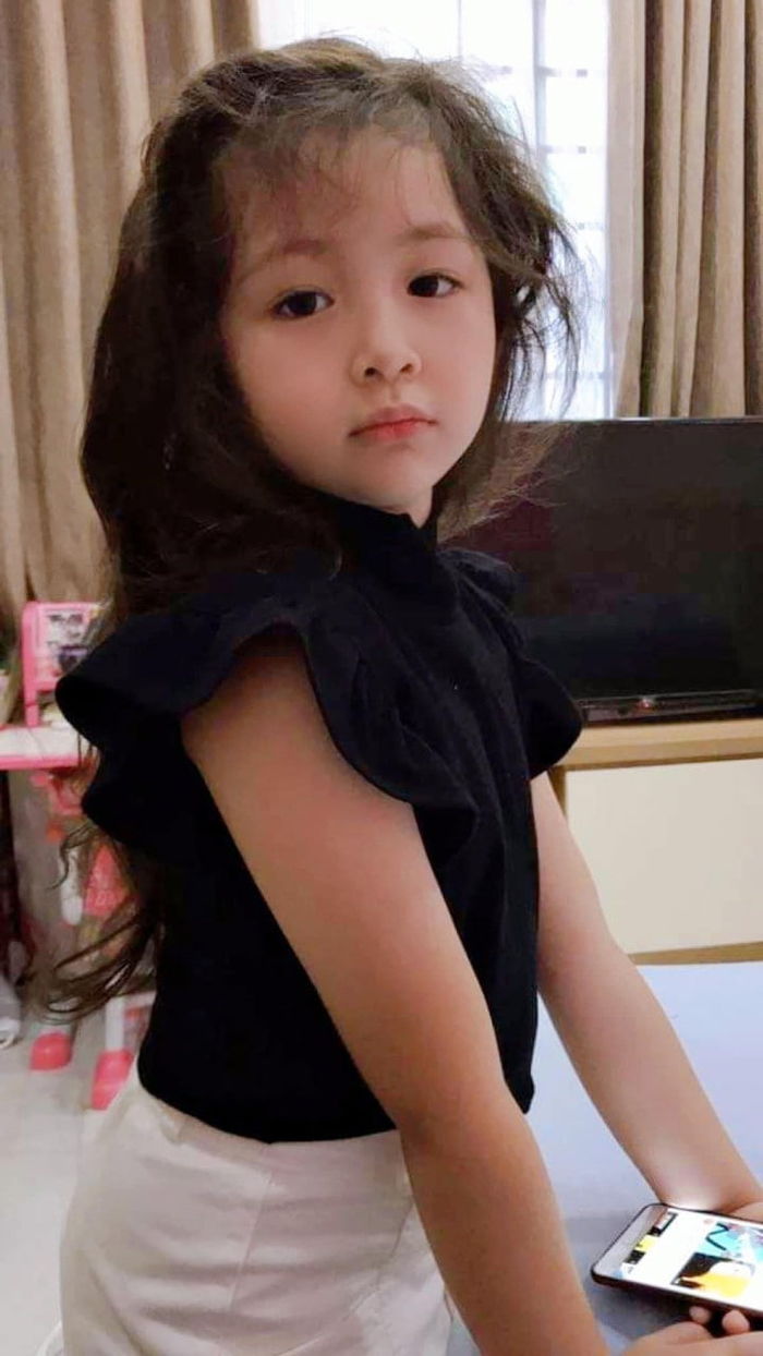 Công chúa nhà Elly Trần xinh đẹp ở tuổi lên 6 - ảnh 2