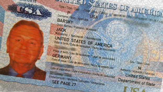 паспортная страница с фото Джека Барски