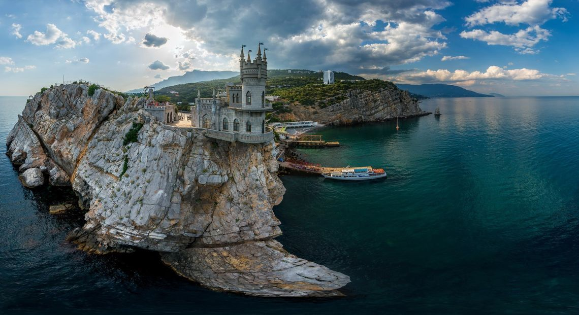 Traveling in Crimea by taxi: why it is more convenient and where you can go - Image 3